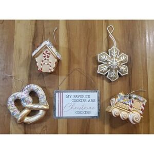 Christmas Gingerbread Themed Iced Cookies Shatterproof Glitter Cloth Beaded Lot